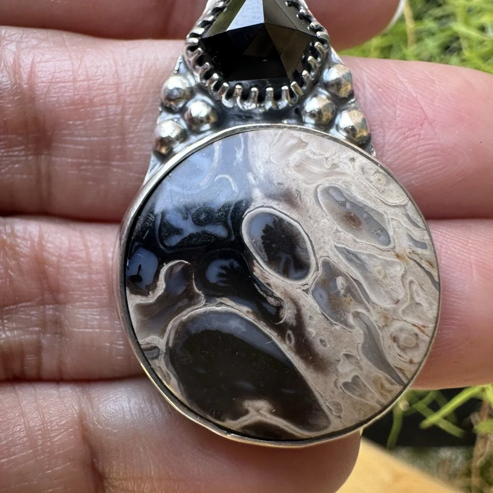 Cheri Rossman Pendant 1.75 Inch Petrified Palm Root Onyx 925 Sterling 11.2g‎ USA